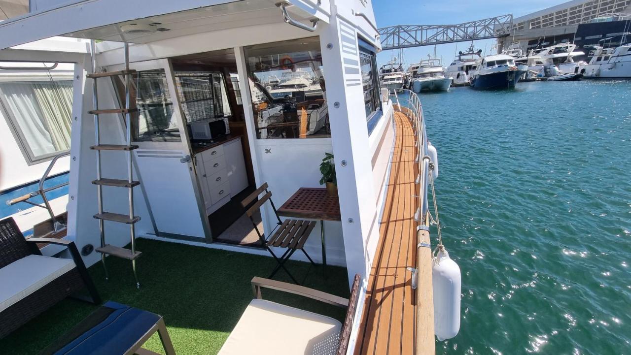 Charming Boat House In Barcelona With Big Terrace And Solarium Hotel Sant Adrià de Besòs Kültér fotó